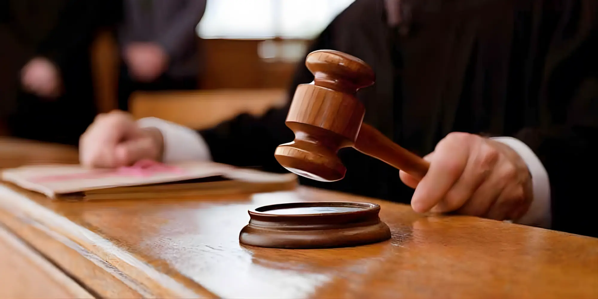 te-deben-dinero-y-no-sabes-que-hacer